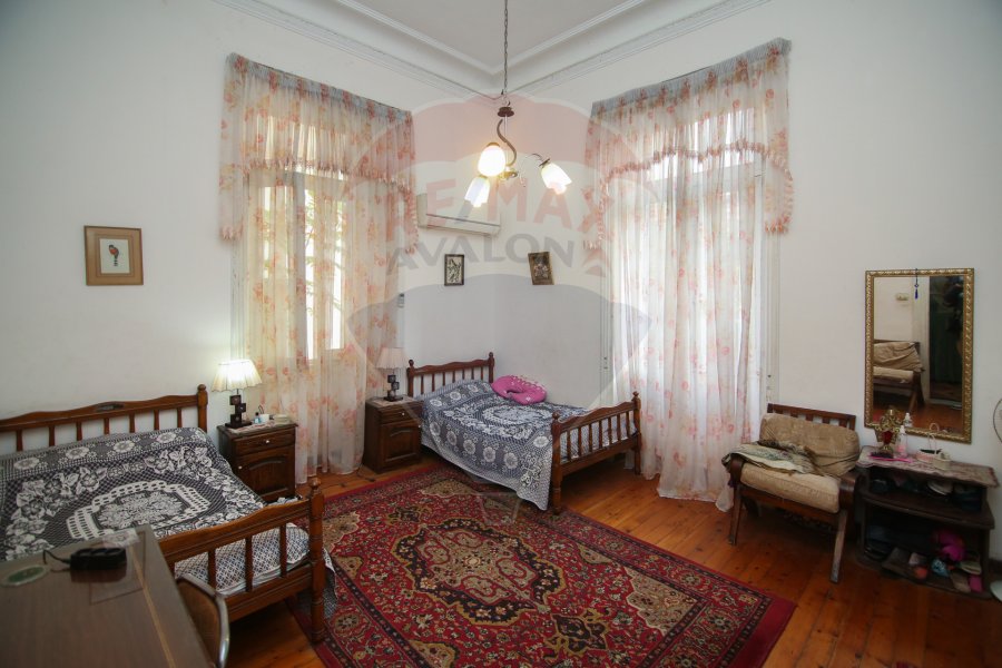Apartment for sale 270 m Latin Distrect (Pharaohs St.)