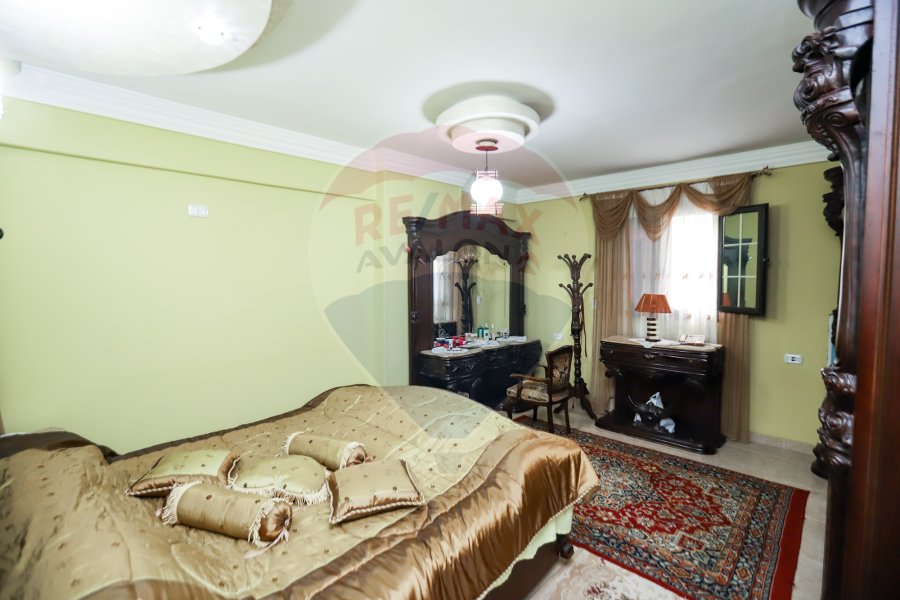 Apartment For Sale 200 m Elsaraya (Steps From Khaled Ebn Elwaleid St.)