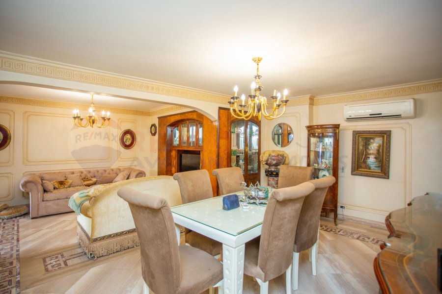 Villa for sale 600 m Al-Maamoura Al-shatea (in front of the commercial market)