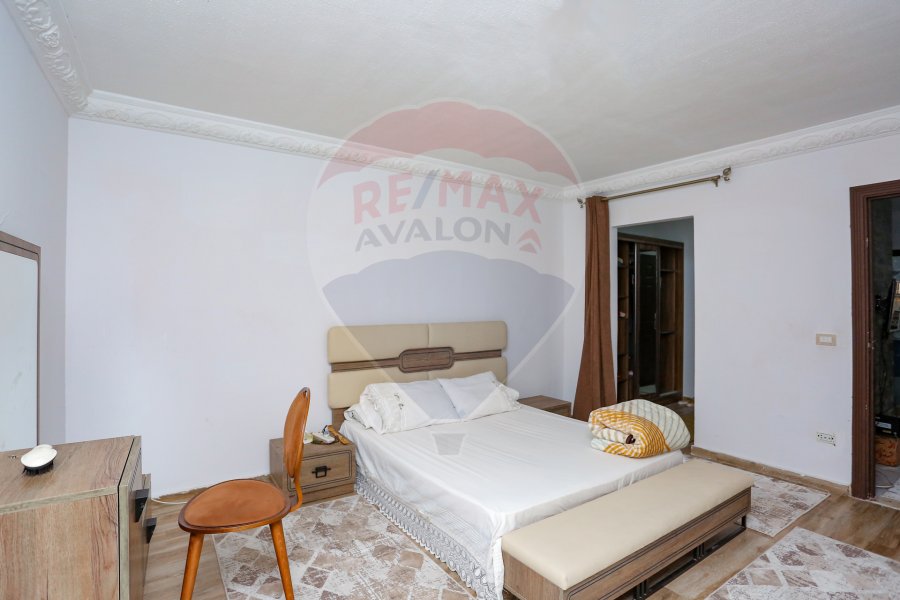 Apartment for sale 207 m Gleem (Near to the sea)