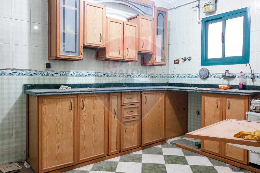 Apartment For Sale 150 m shods (Amircan Morsalen's St.)