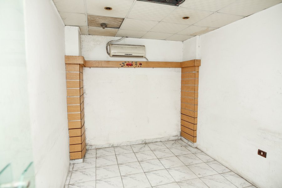مسطح تجاري للبيع 200م العجمي (الهانوفيل - طريق اسكندرية مطروح الرئيسي)