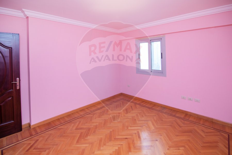 Apartment for sale 256 m Saba Pasha (Saraya Royal Plaza Towers)