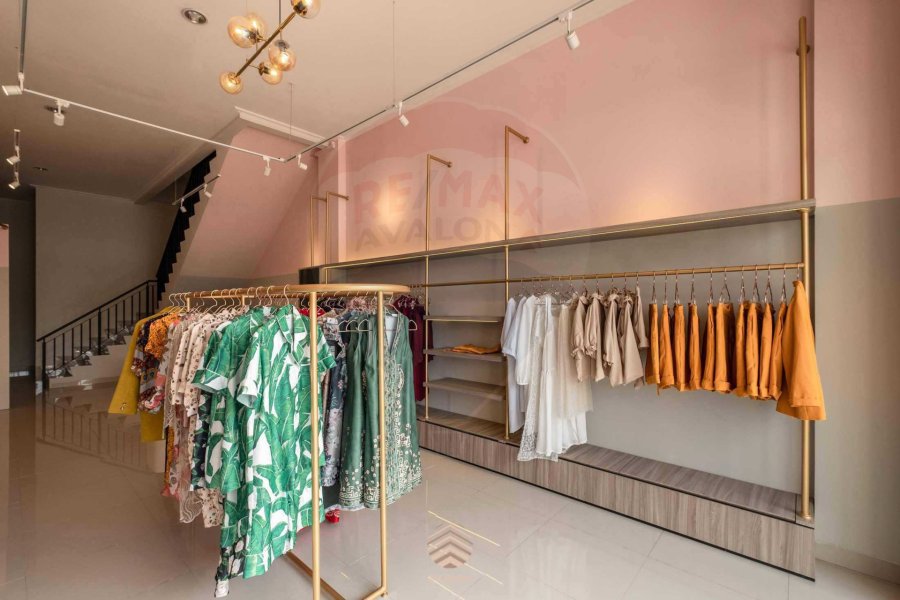 Shop for sale 38 m Kafr Abdo (Steps from El-Ismailia St.)