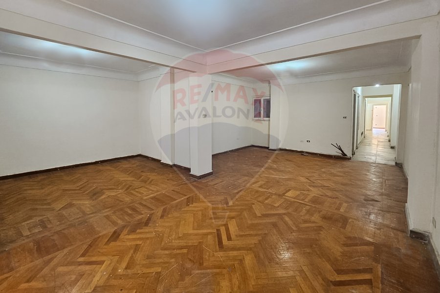 Apartment for sale 200 m Kafr Abdo (branched from Al-Ismailia st.)
