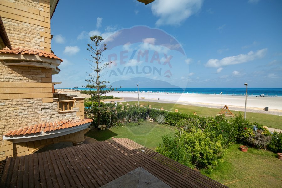 Standalone villa for sale (Badr Village) 200 m + 120 m garden - First row from the sea - 13,500,000 EGP-