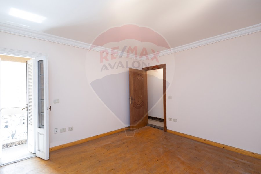 Apartment for sale 190 m Glim (directly on the tram - Brand Building)