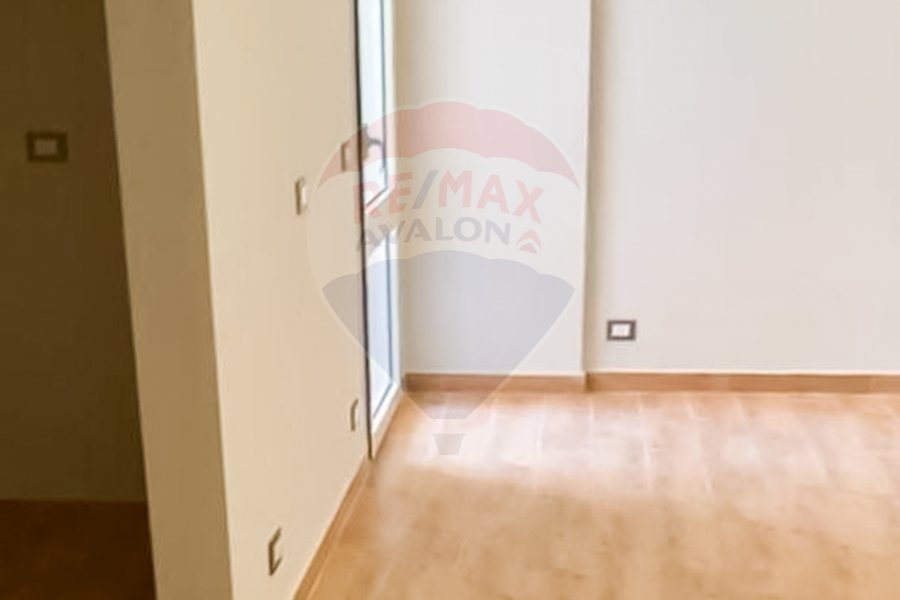 Ground apartment with garden for sale 160 m + 115 m (Alex West)