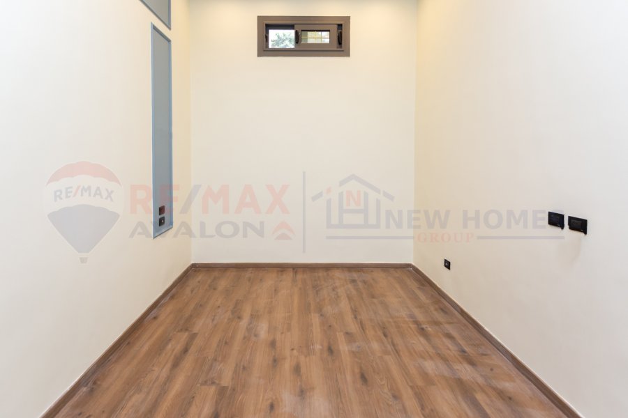Ground apartment with garden for sale 280 m Kafr Abdo (Steps from Abo Qir St.)