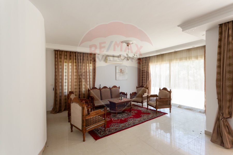 Twin House Villa for sale 450 m Alexwest (Antoniades phase)