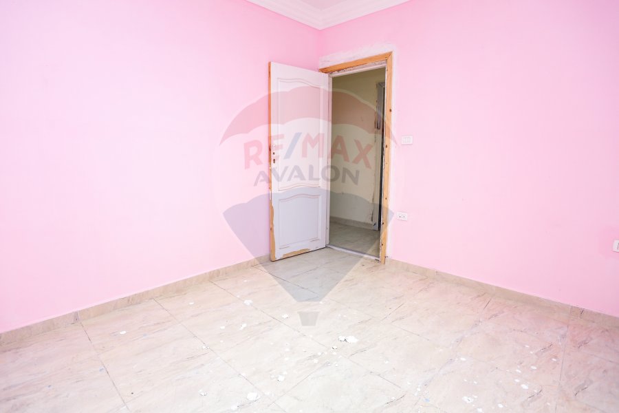 Apartment For Sale 140 m Smouha ( Sherif Ramzy St - Steps from Fawzi Moaz St )