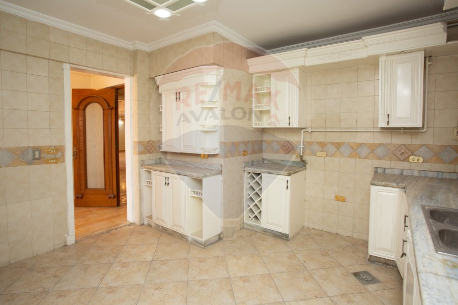 Apartment for sale 380 m Camp Shizar (Port Said Street)
