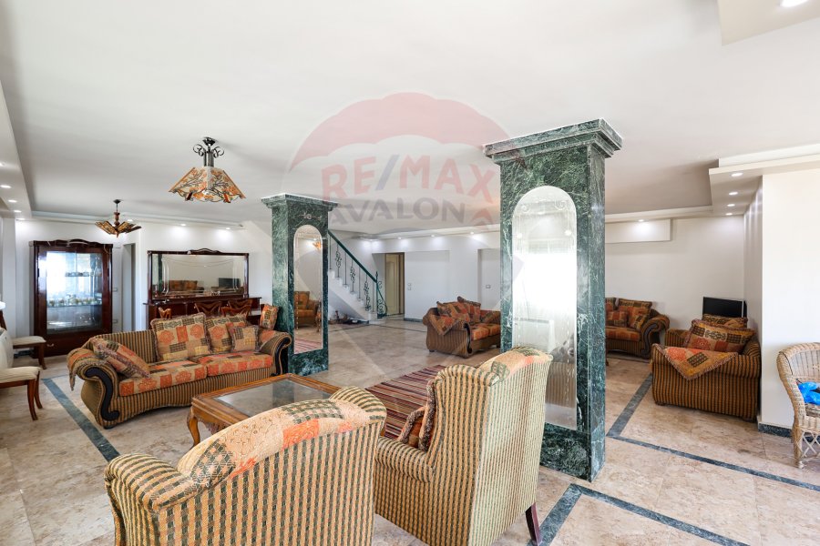 Duplex for sale 260 m Al-Mandara (Directly on the sea)
