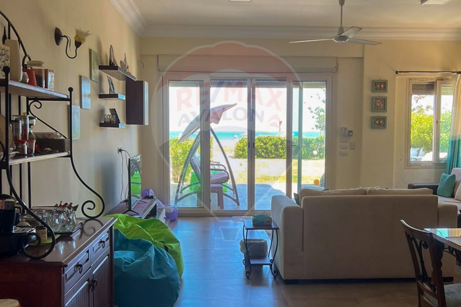 Stand alone villa for sale (Nice A - directly on the sea) 238 m