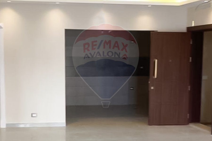 Ground apartment with garden for sale 160 m + 115 m (Alex West)