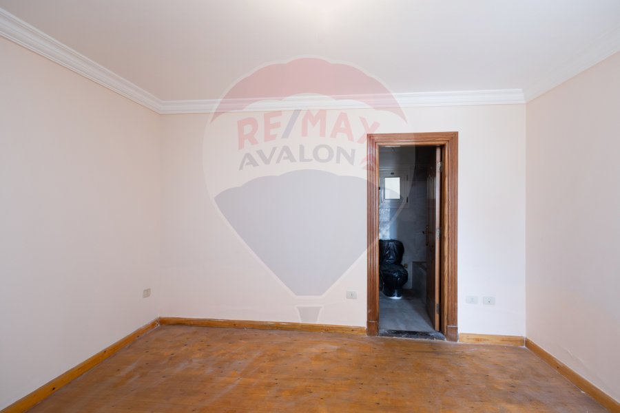 Apartment for sale 190 m Glim (directly on the tram - Brand Building)