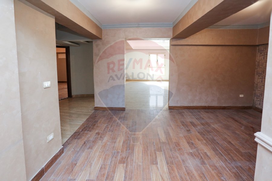 Apartment for rent 315 m Kafr Abdou (Kerdahi St. - steps from Abo Qeer st)