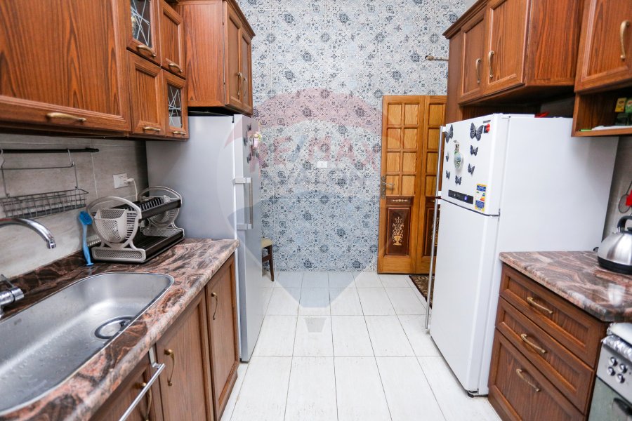 Apartment For Sale 320 m Sporting (Steps From Abo Qer St.)