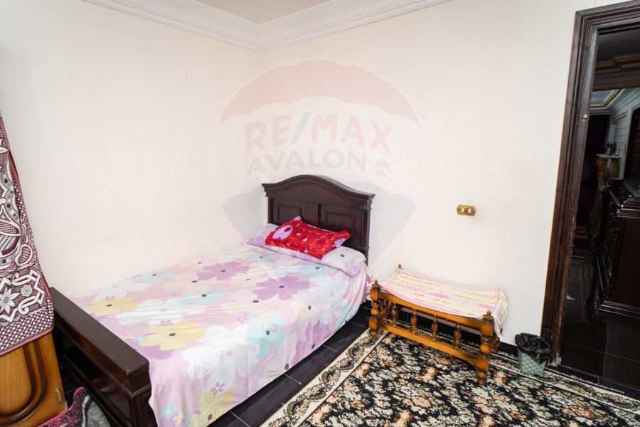 Duplex apartment for sale 300 m Sidi Bishr (Behind El-Sagh Mohamed Abdel Salam St.)