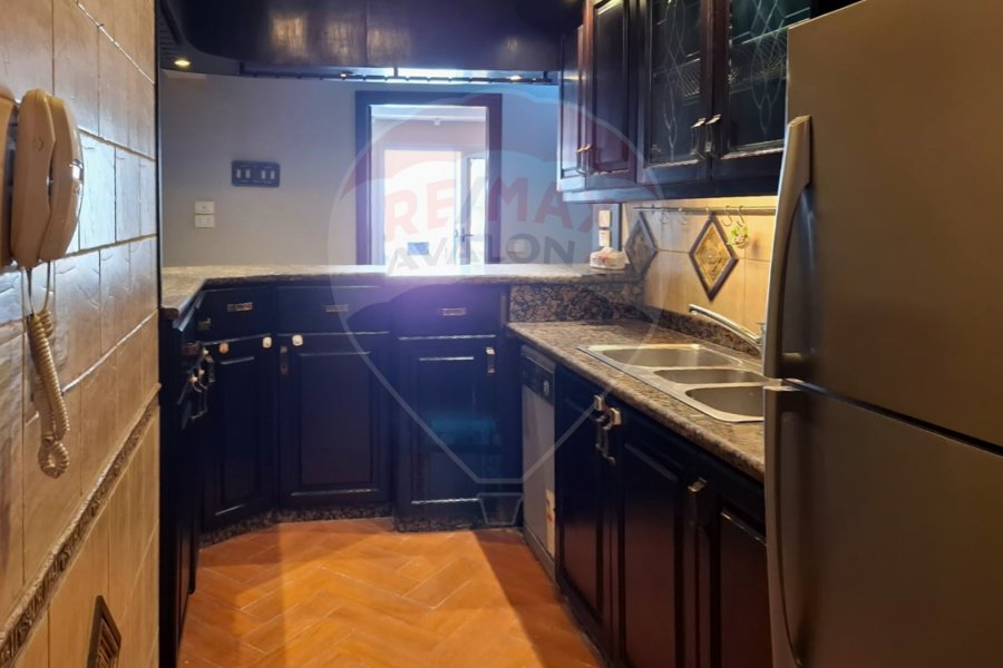 Apartment for sale 190 m Rushdi (second number from the tram)