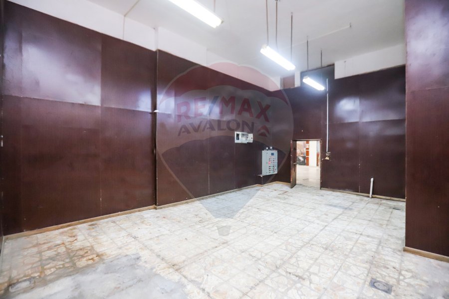 محل تجارى للإيجار 250 م سموحة (جامعة فاروس)