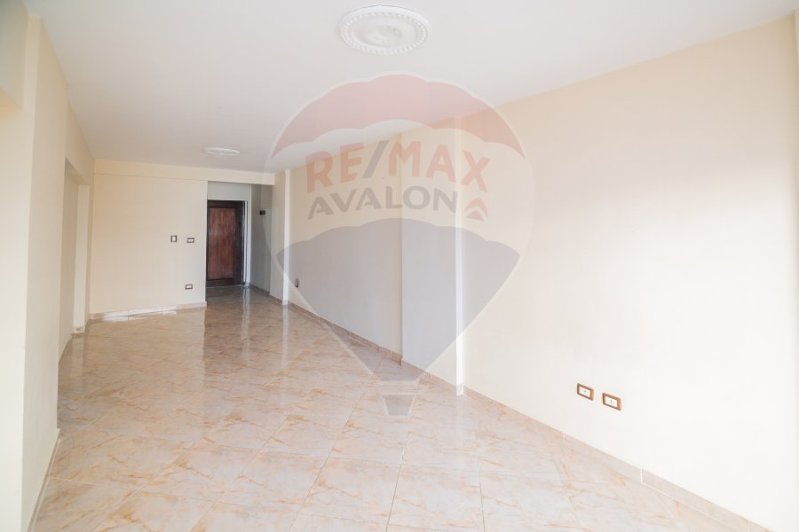 Apartment for sale 107 m Moharam Bek (Moharam Pasha neighborhood)