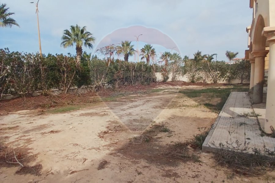 Stand alone villa for sale 887 m (Alex West Compound)