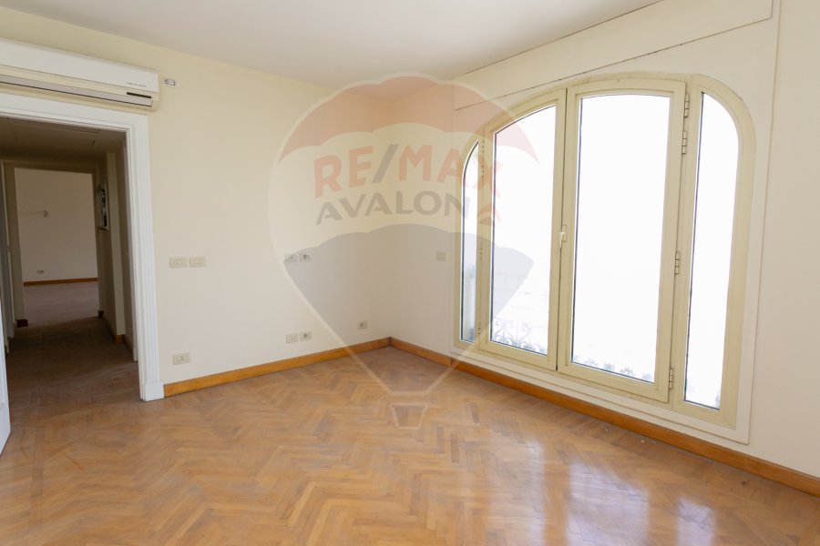 Apartment for sale, 248 m, Smouha (Fawzy Moaz Street, Lotus Tower)