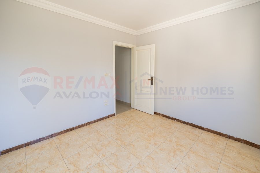 Apartment for sale 150 m Al-Ibrahimia (branched from Gawad Hosny st.)