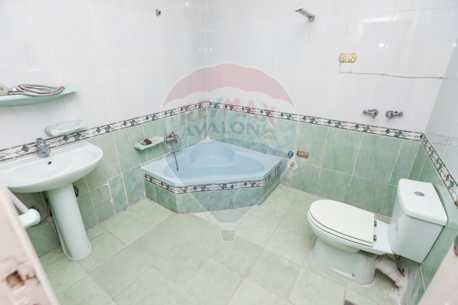 apartment for sale 220 m Miami ( Steps from the sea )