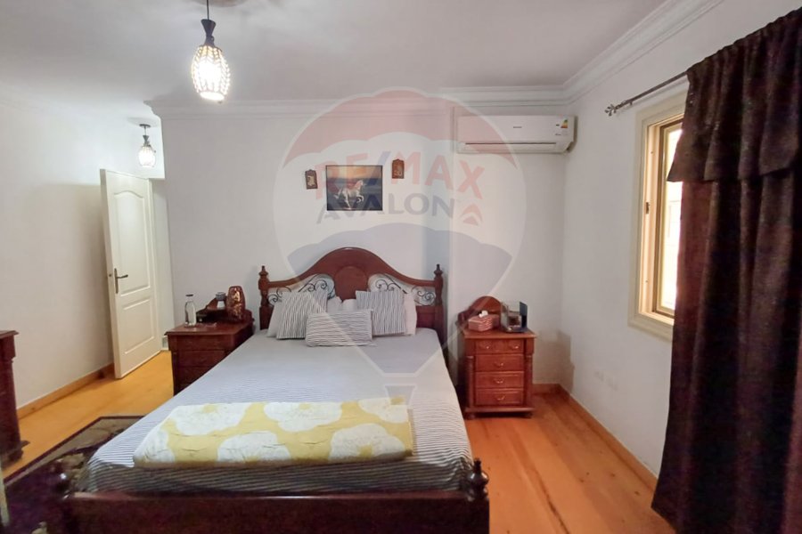 Apartment for sale 185 m Kafr Abdo (Sant Giyn Square)