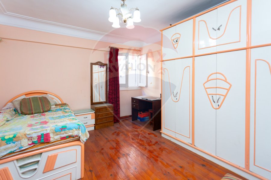 Apartment for sale 380 m Tharwat (second row from the sea)