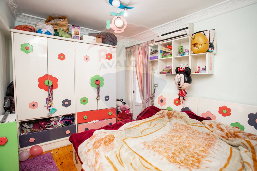 Apartment for sale 150 m Stanley (Abdul Hamid Al-Abadi Street - steps from the sea and the tram)