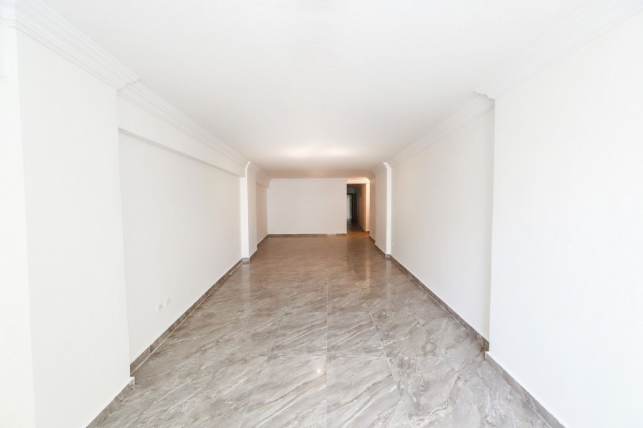 Apartment for Rent 200m Roushdi (Tram St)