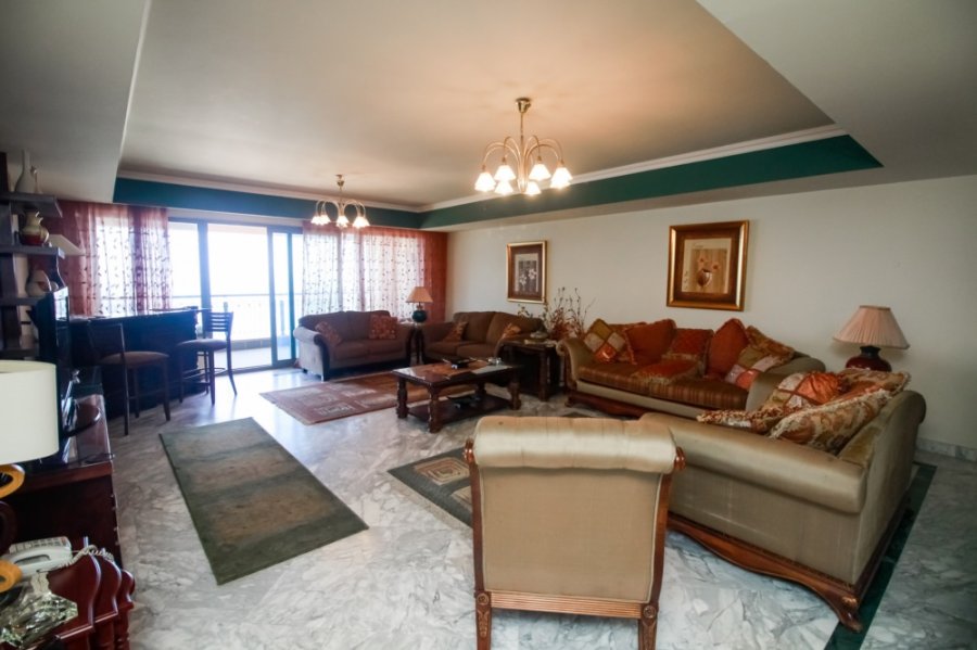 Apartment for sale 292m Fourseasons SanStefano