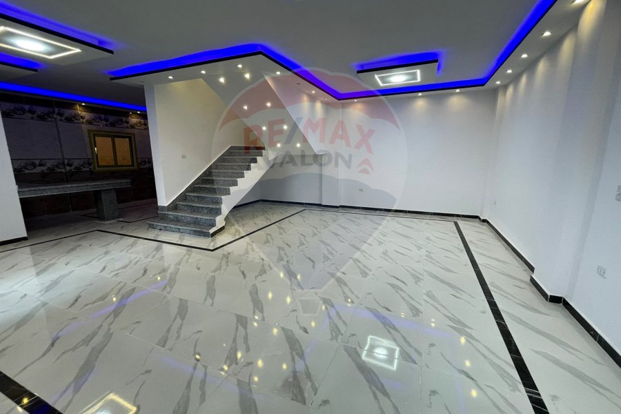 Registered Villa for sale 300 m King Mariout (Omar el Mokhtar st.)