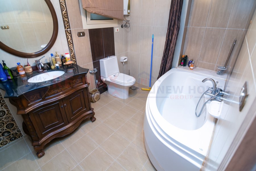 Apartment for sale 240 m Kafr Abdo (Sakina Bnt Al-Hussein st.)