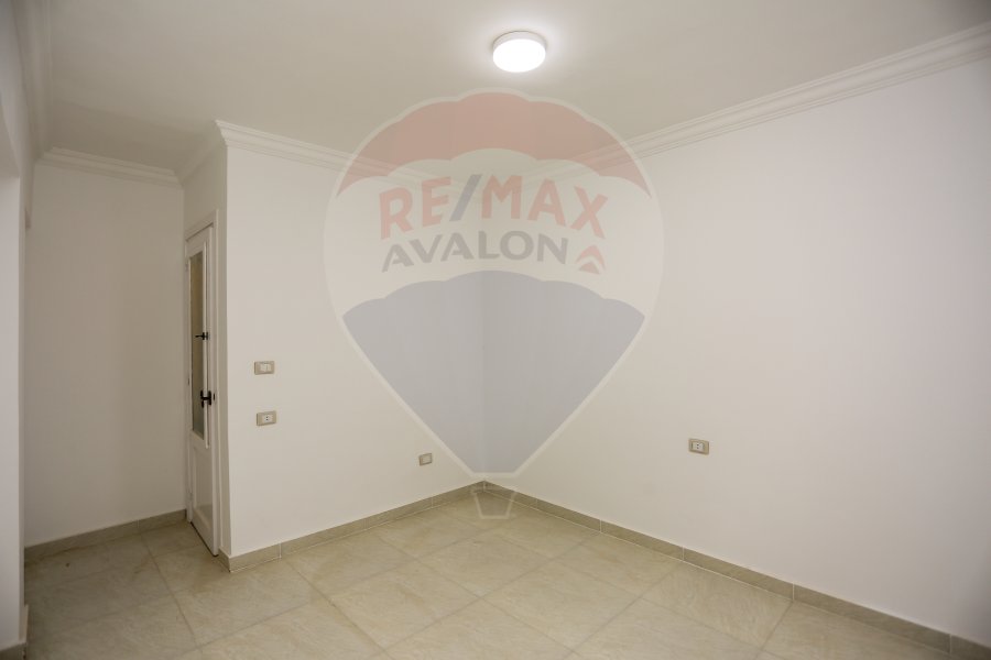 Ground floor chalet with garden for sale (Badr Village)