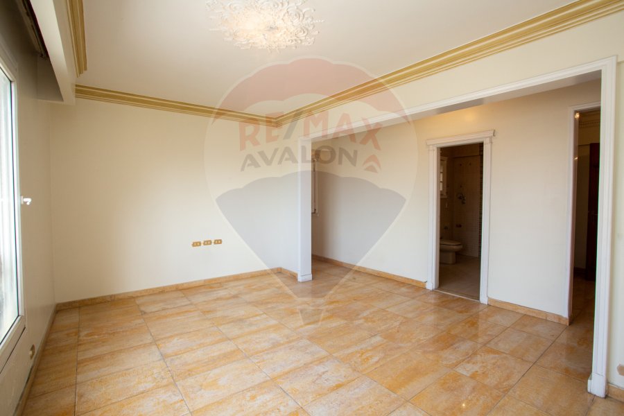 Apartment for sale 380 m Camp Shizar (Port Said Street)