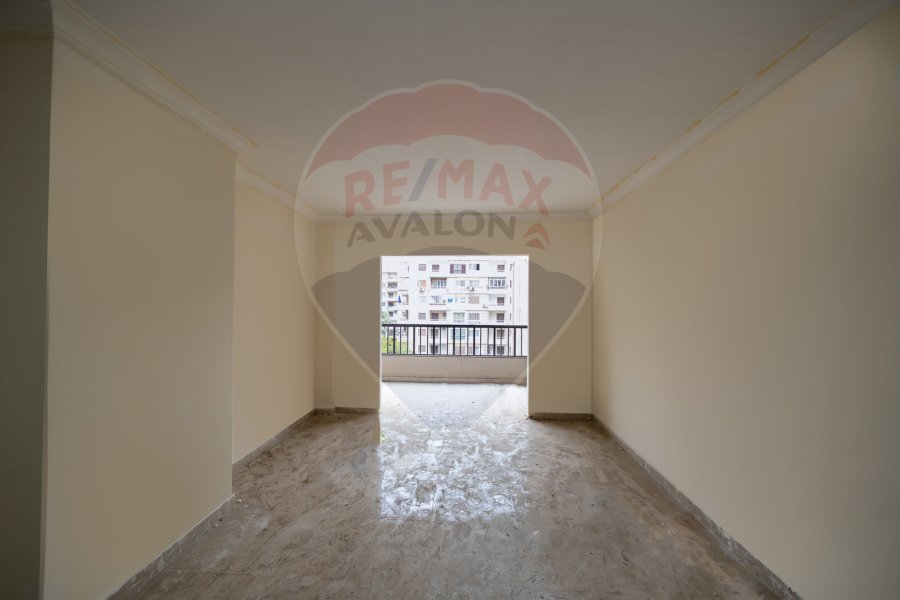 Apartment for sale 125 m Al Maamoura AlShatea (La vie Compound - Aziz Shenoda)