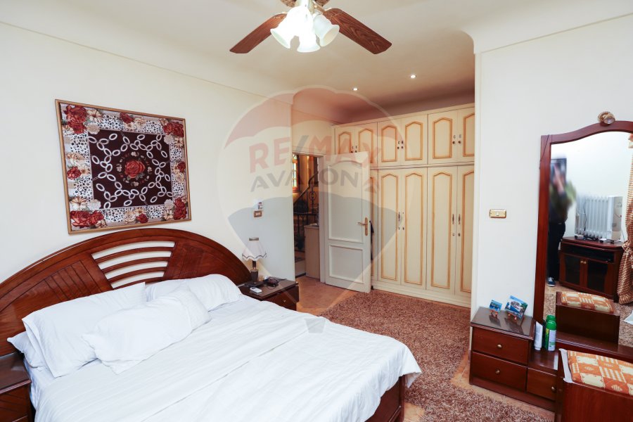 Furnished villa for rent 1,200 m King Mariot (next to Africana Hotel)