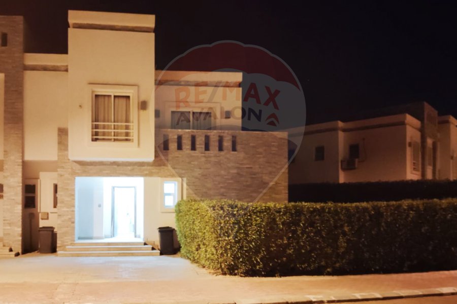 Stand alone villa for sale (Amwaj - Sidi Abdel Rahman) 230 m