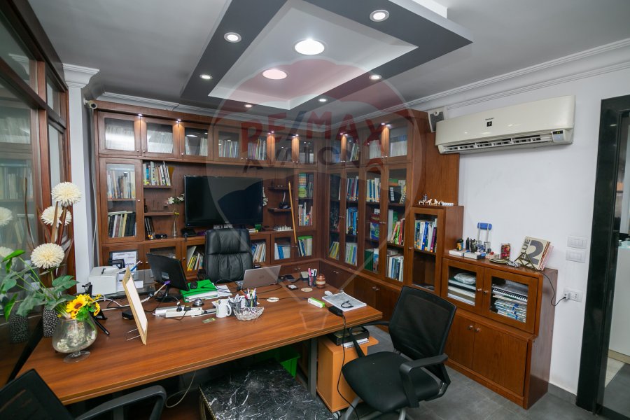 Administrative headquarters for rent, furnished 170 m Kafr Abdo (Al-Furat Building)