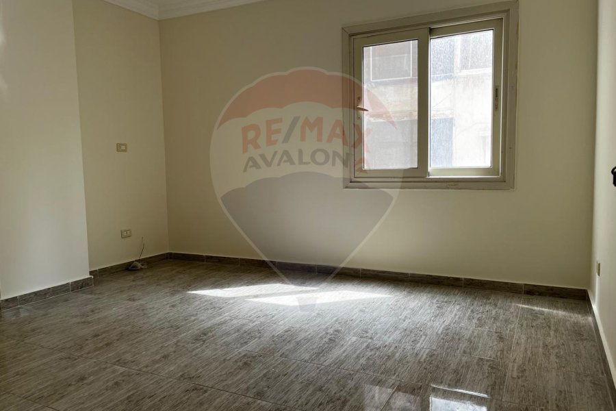 Apartment for sale 125 m Al Ibrahimiyah (Lageteh St)