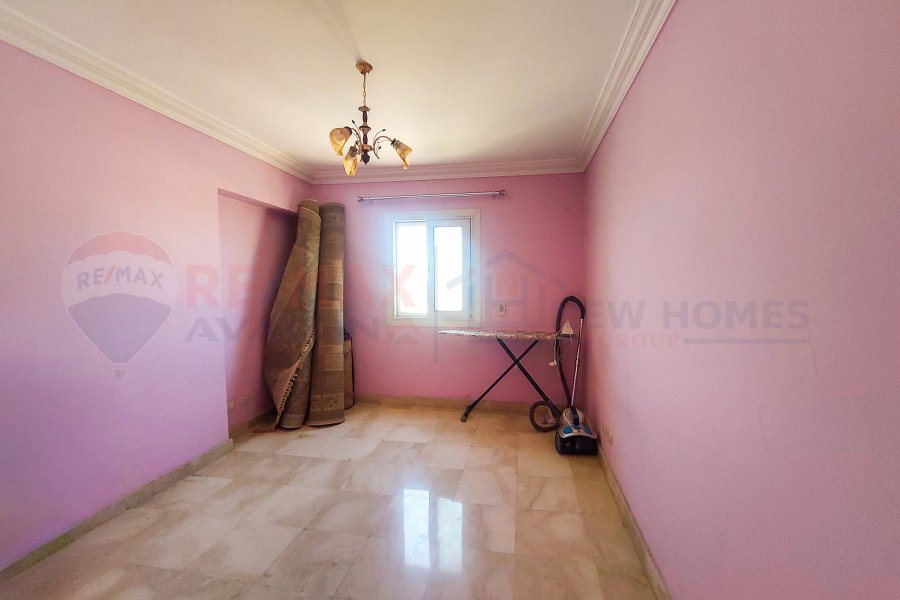 Apartment for rent 283 m in New Smouha (Smouha Entrance Compound - next to Al Ittihad Alex Club)