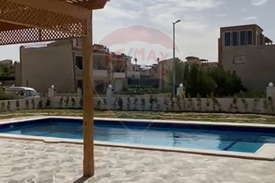 فيلا للبيع (رامتان) 500 م