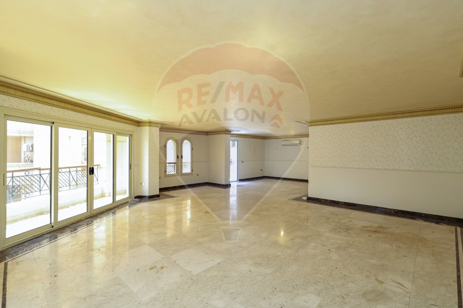 Apartment for Rent 270 m Kafr Abdo (intersection between Saint Genie and Sakina bant Al-Hussein)