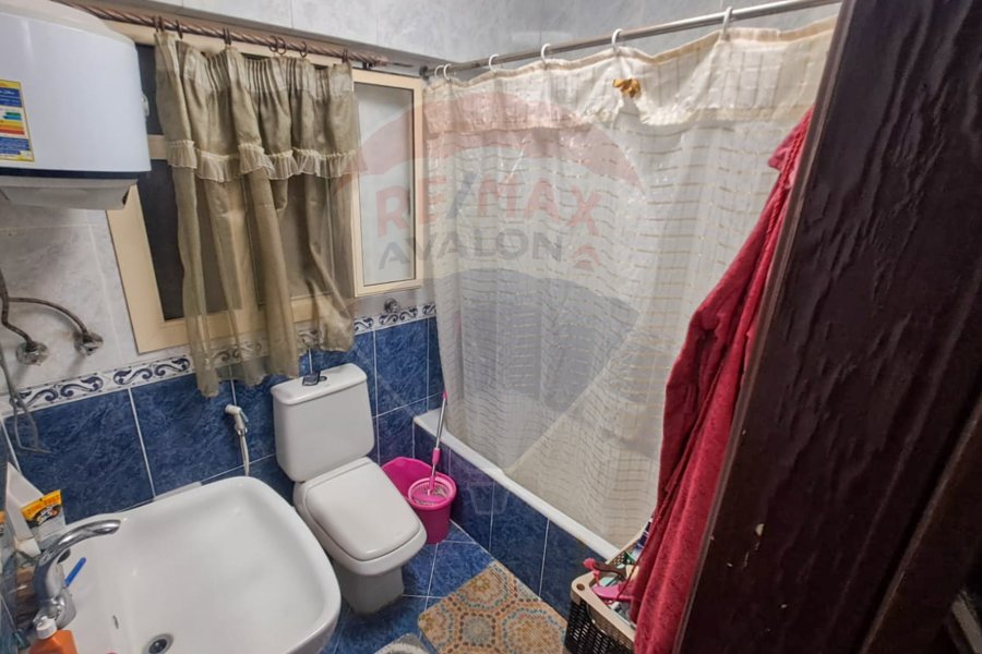 Apartment for sale 155 m Zizinia (steps from Abu Qir St.)