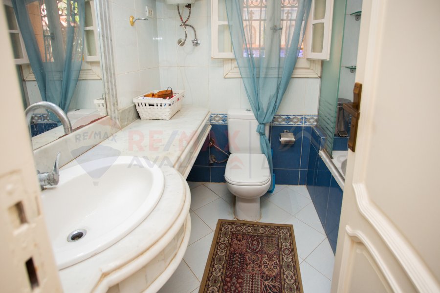 Villa for sale 600 m Al-Maamoura Al-shatea (in front of the commercial market)