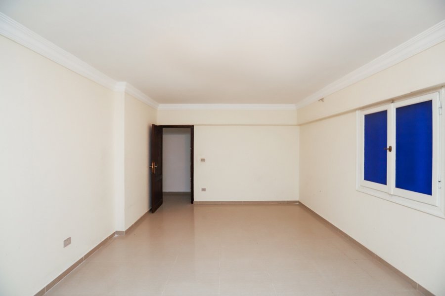 Apartment for sale 170m Sidi Beshr (Tomas Towers Beside Electricity Distribution Co.)
